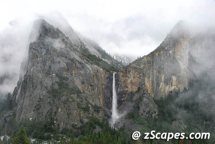 bridalveilfalls-oldbigoak-ynp09