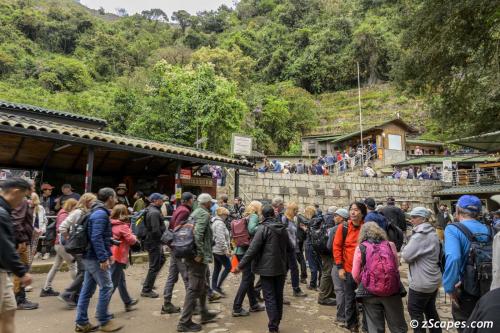 Winding queues at the entrance