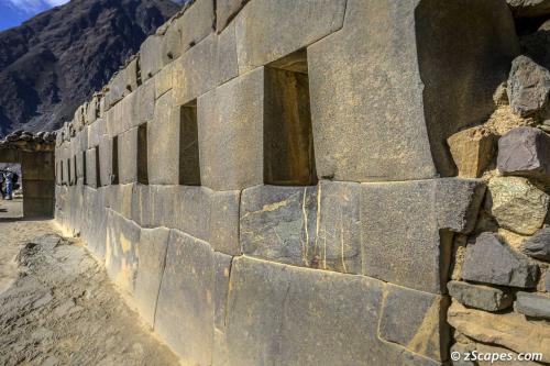 Ollantaytambo wall of windows