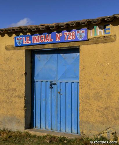 Chahwuaytire school doorway