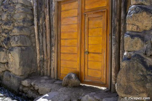 Wood doorway Ollantaytambo