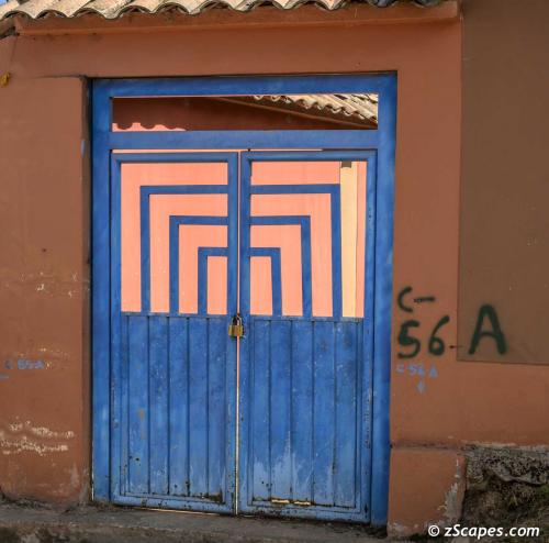 Chinchero blue doorweay